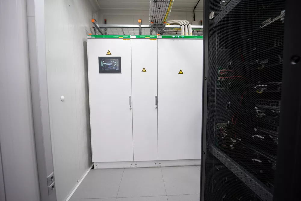 Ljubljana, Fakulteta za racunalnistvo in informatiko.Odprtje podatkovnega centra Frida, nove superracunalniske infrastrukture za raziskovalno-razvojna sodelovanja.