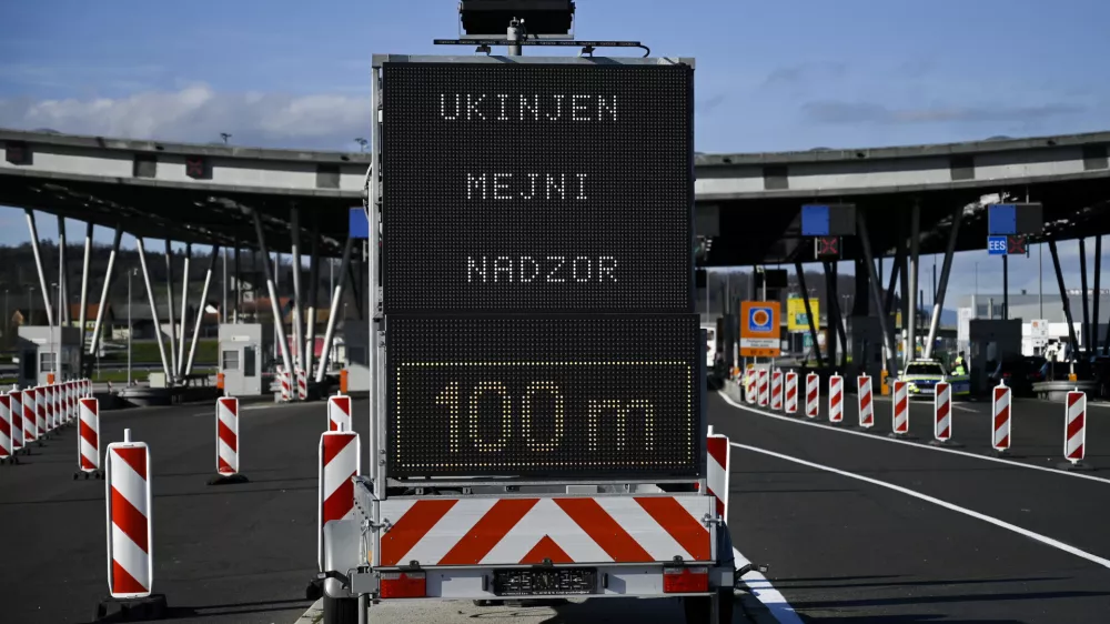 Slovenija odpravila nadzor, Italija in Avstrija vztrajata