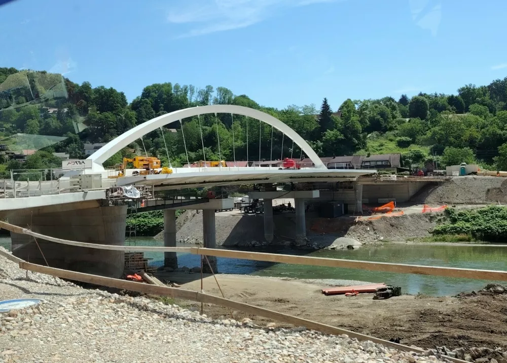 Celje re&scaron;eno, La&scaron;ko &scaron;e čaka, v Zgornji Savinjski dolini nezadovoljni