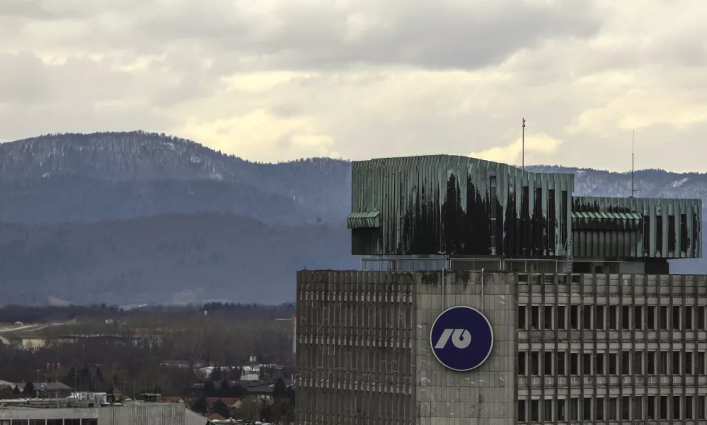 13.01.2025 - Ljubljana panorama - simbolična fotografija - stolpnica TR3 - Ljubljanska banka - NLBFoto: Luka Cjuha