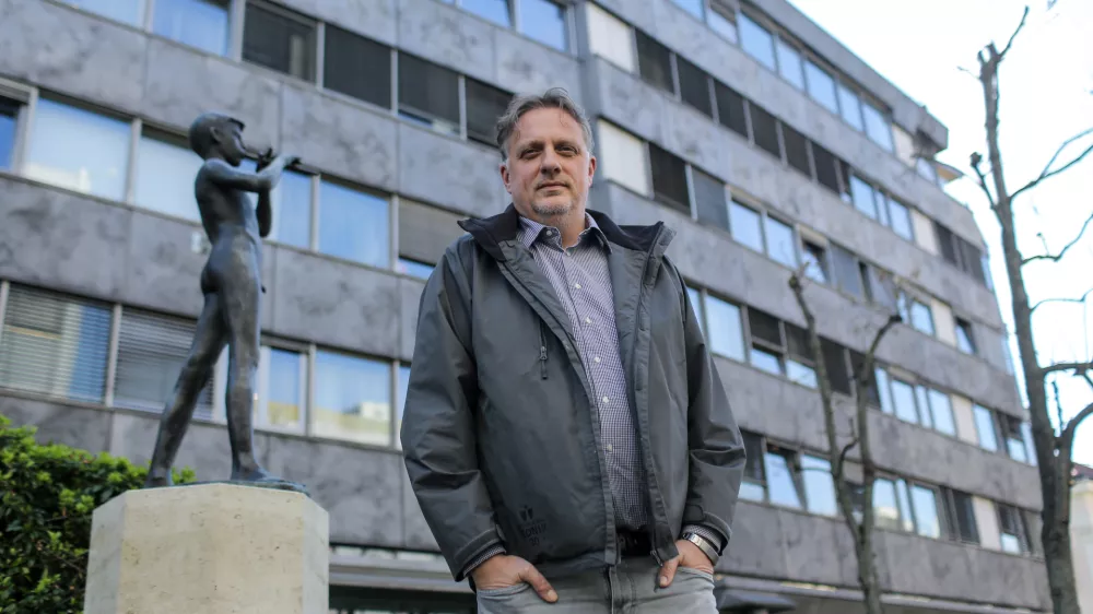 - 30.03.2017 - Igor Pirkovič, glasbenik - avtor dokumentarnega filma Avsenik za Slovenijo, predsednik Dru&scaron;tva pesnikov slovenske glasbe, urednik oddajeTednik na TV Slovenija.  //FOTO: Jaka Gasar
