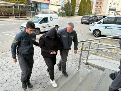 Niso bili krivi demoni: Blejcu 12 let zapora za uboj soproge s Filipinov