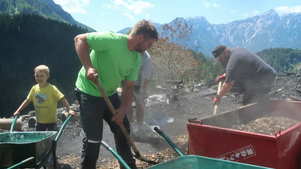 Iskrica, kmetija Bukovc - Bukovnik, družina O&scaron;ep, požar. Foto: Tatjana Pihlar / Foto: Tatjana Pihlar 