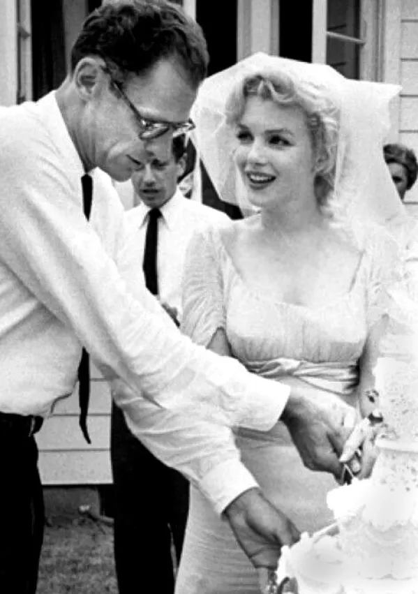 Marilyn Monroe na poroki z Arthurjem Millerjem / Foto: Wikipedija