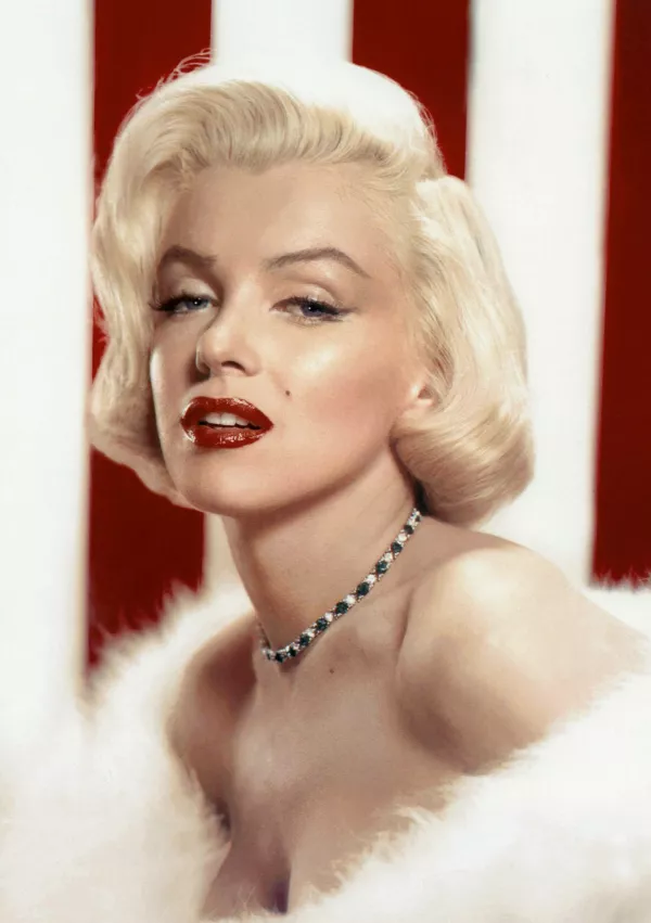 Marilyn Monroe leta 1953, v decembrski &scaron;tevilki revije Photoplay. / Foto: Wikipedia