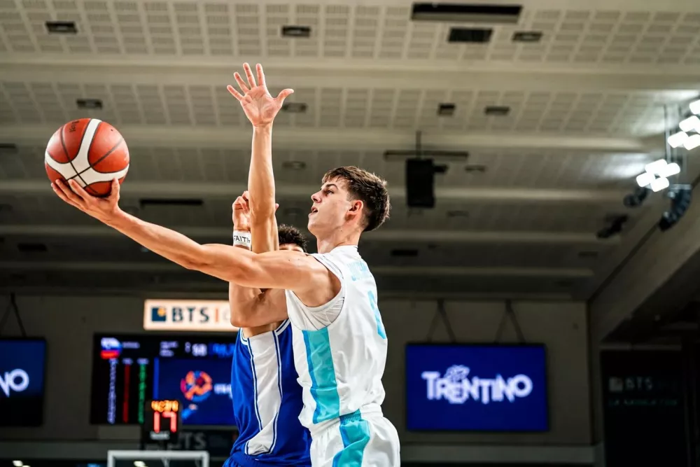 Stefan Joksimović je bil najbolj&scaron;i strelec in najkoristnej&scaron;i igralec evropskega prvenstva do 18 let. / Foto: Fiba