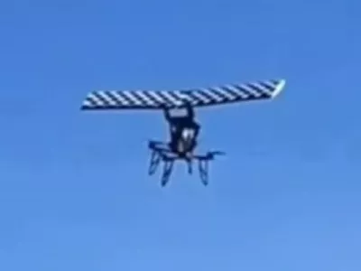 Ukrajinski hibridni dron s krili.