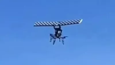 Ukrajinski hibridni dron s krili.