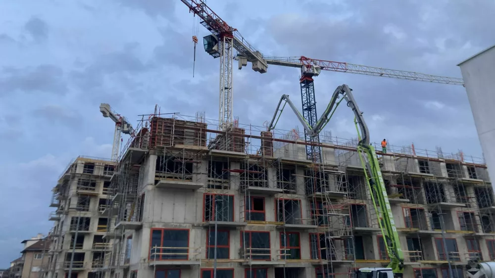 gradbi&scaron;če, gradnja, gradbeni&scaron;tvo, stanovanja, stanovanjska gradnja, parmova, Zetland Capital