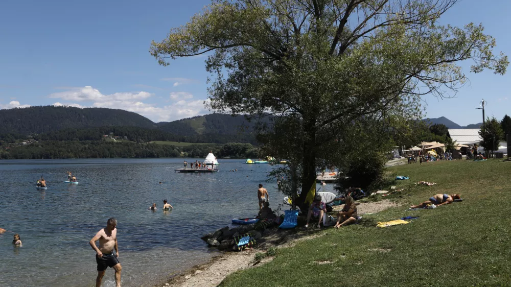 - 04.08.2022 &ndash; Velenje &ndash; Velenjska plaža - jezero //FOTO: Luka Cjuha