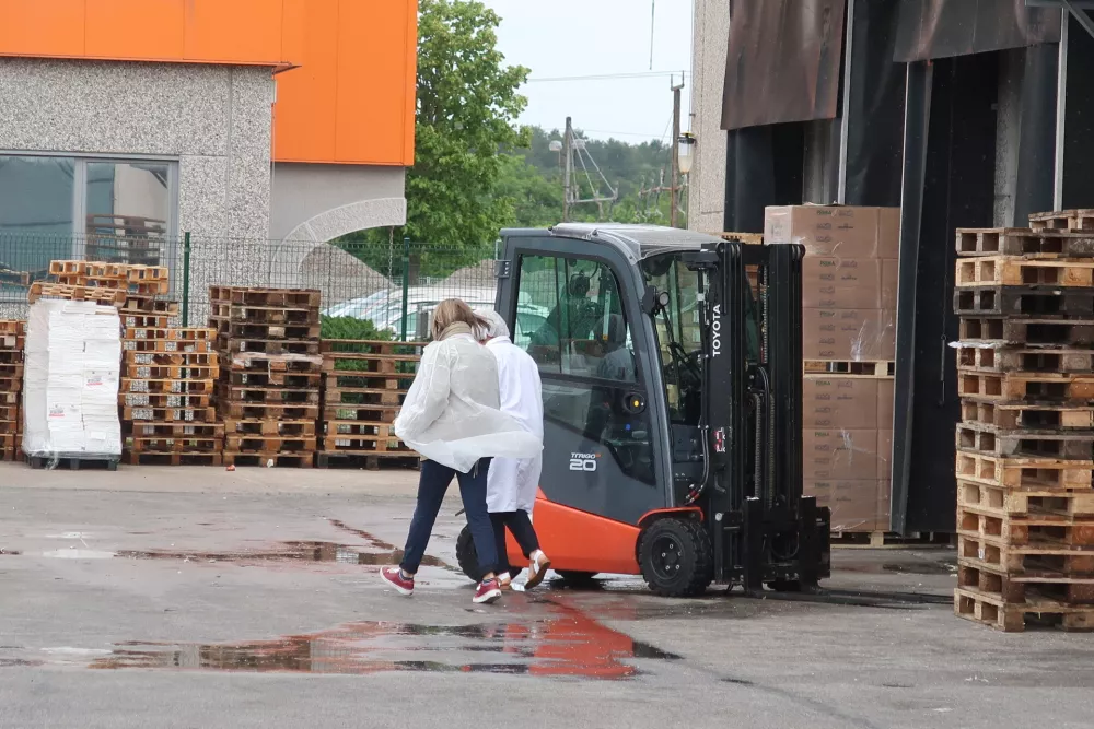 Hrpelje.Proizvodna hala podjetja Marinblu.
