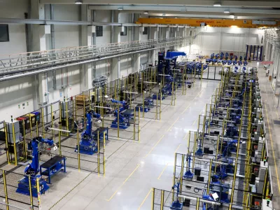- tovarna Yaskawa v Kočevju.- 24.04.2024. Slovesnost ob položitvi temeljnega kamna za gradnjo dveh objektov podjetja Yaskawa - novega Evropskega robotskega distribucijskega centra in nove stavbe za inženiring in proizvodnjo robotskih sistemov v Kočevju.//FOTO: Bojan Velikonja