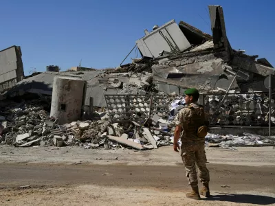 A Lebanese army soldier inspects the damage in the aftermath of an Israeli strike in Nabatieh, Lebanon June 21, 2026. REUTERS/Stringer REFILE - QUALITY REPEAT