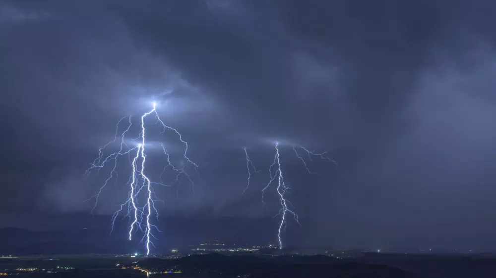 Meteoinfo Slovenija, strela, Kamnik, neurje