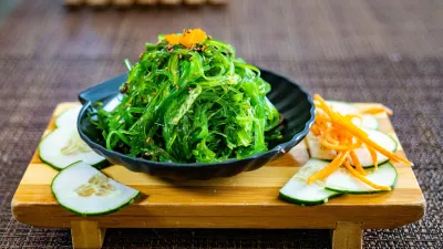 Wakame salad plate, crab, tuna, Japanese food