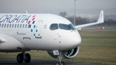 Letala Airbus A220 dodatno krepijo mrežo letov Croatia Airlines, potnikom in posadkam omogočajo vrhunsko izku&scaron;njo letenja, hkrati pa prispevajo k bolj trajnostnemu poslovanju družbe.
