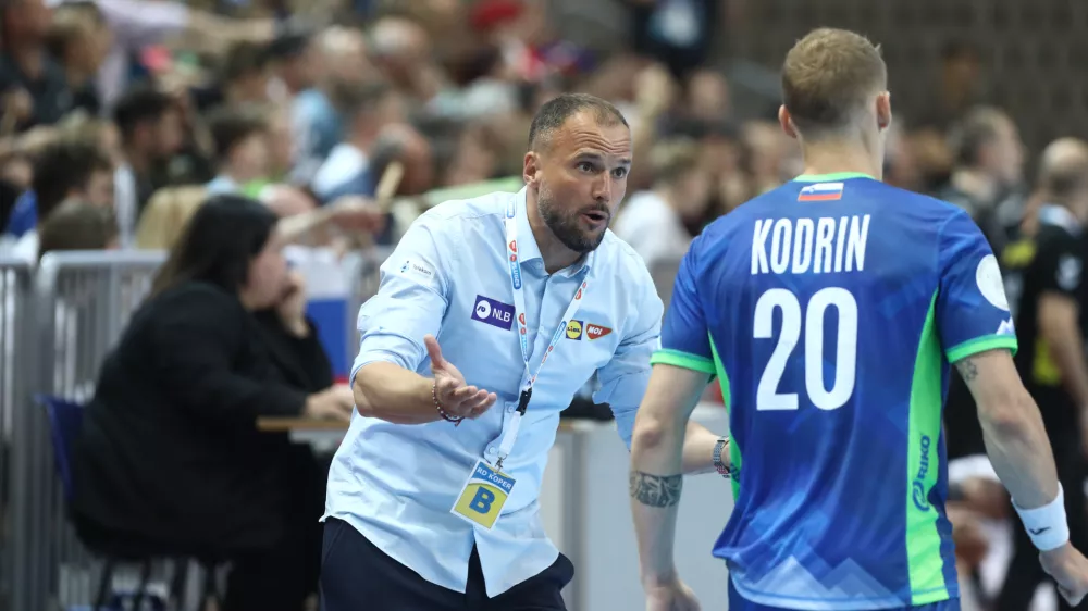 Selektor Uro&scaron; Zorman17.5.2026 - Rokomet povratna tekma Slovenija - Črna gora v zadnjem krogu kvalifikacij za nastop na SP 2027Foto: Luka Cjuha