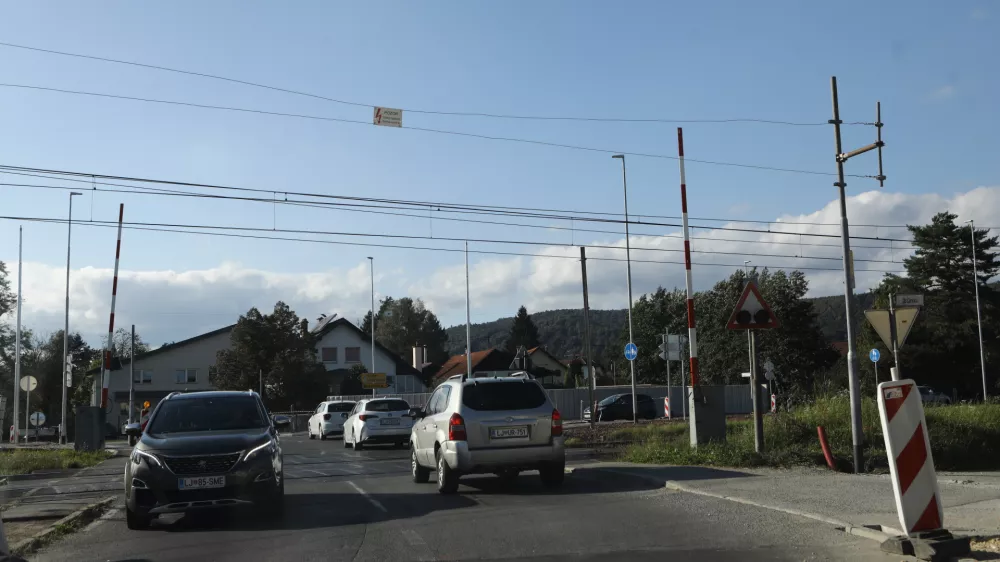 15.09.2025 - Nova prometna ureditev kri&scaron;i&scaron;če Vnanje Gorice smer PodpečFoto: Luka Cjuha