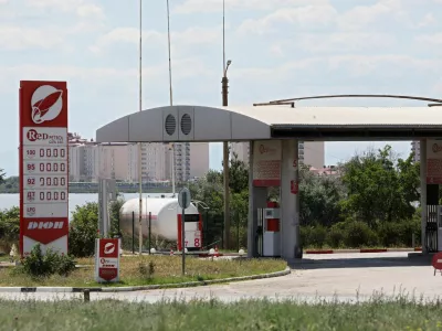A view of an empty gas station after local authorities suspended petrol sales to the public and businesses due to a fuel crisis caused by Ukrainian attacks on its supply routes, in Yevpatoriya, Crimea, June 22, 2026. REUTERS/Alexey Pavlishak