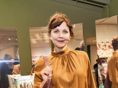 Maggie Gyllenhaal F instagram Maggie Gyllenhaal