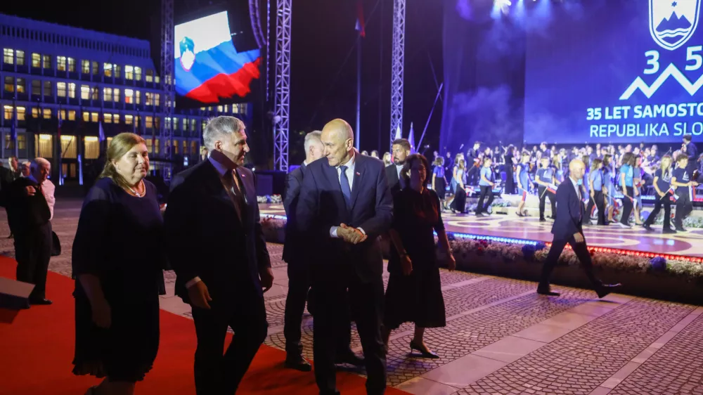 Janez Jan&scaron;a 24.6.2026 - proslava dan državnosti 2026 - državna slovesnost ob 35. obletnici razglasitve samostojnosti in neodvisnosti RS, slavnostna govornika bosta predsednica republike Nata&scaron;a Pirc Musar in predsednik vlade Janez Jan&scaron;a; Trg republikeFoto: Luka Cjuha
