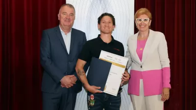 Kronoterm, podjetje, zlato priznanje za inovacijo Essenta