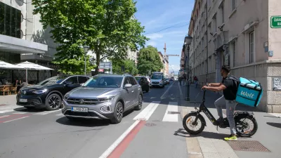 2.6.2026 - Miklo&scaron;ičeva cesta je ena izmed najbolj prometnih cest v Ljubljani, saj kot najkraj&scaron;a linija povezuje Pre&scaron;ernov trg in Trg Osvobodilne fronteFoto: Luka Cjuha