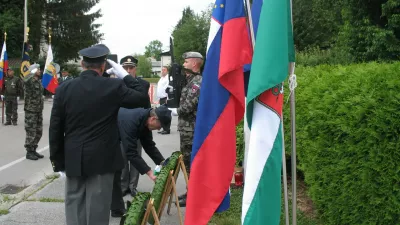 polaganje vencev, spomenik Toniju Mrlaku, Toni Mrlak