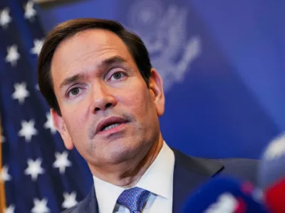 U.S. Secretary of State Marco Rubio speaks with members of the media before departing for Bahrain International Airport after his visit to the Middle East to discuss the interim deal between the U.S. and Iran with Arab Gulf allies, in Manama, Bahrain, June 25, 2026. REUTERS/Eric Lee/Pool