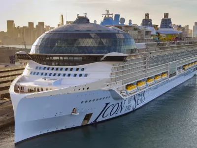 Miami, Florida, USA - 4 January 2025: Front view of the world's biggest cruise ship, the Icon of the Seas. The ship is operated by RCI, Royal Caribbean International. / Foto: Ceri Breeze