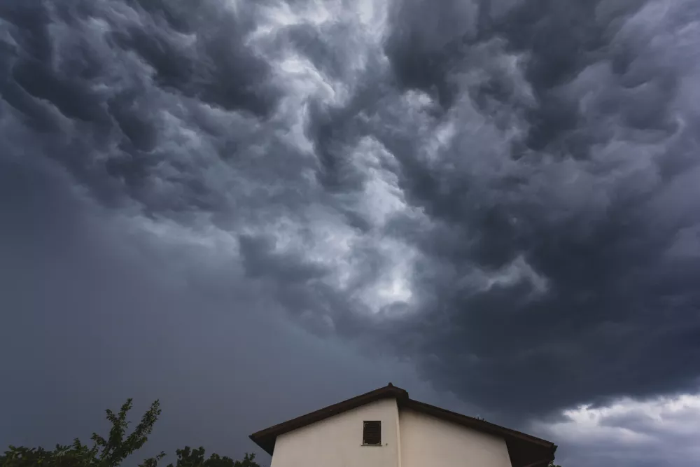 Po koncu vročine naj bi preobrat znova prinesel nevihte, morda celo s točo. Slika je simbolična. / Foto: Istock