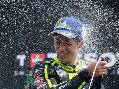 Ogura prekinil 22-letni japonski post, Italijan grdo padel