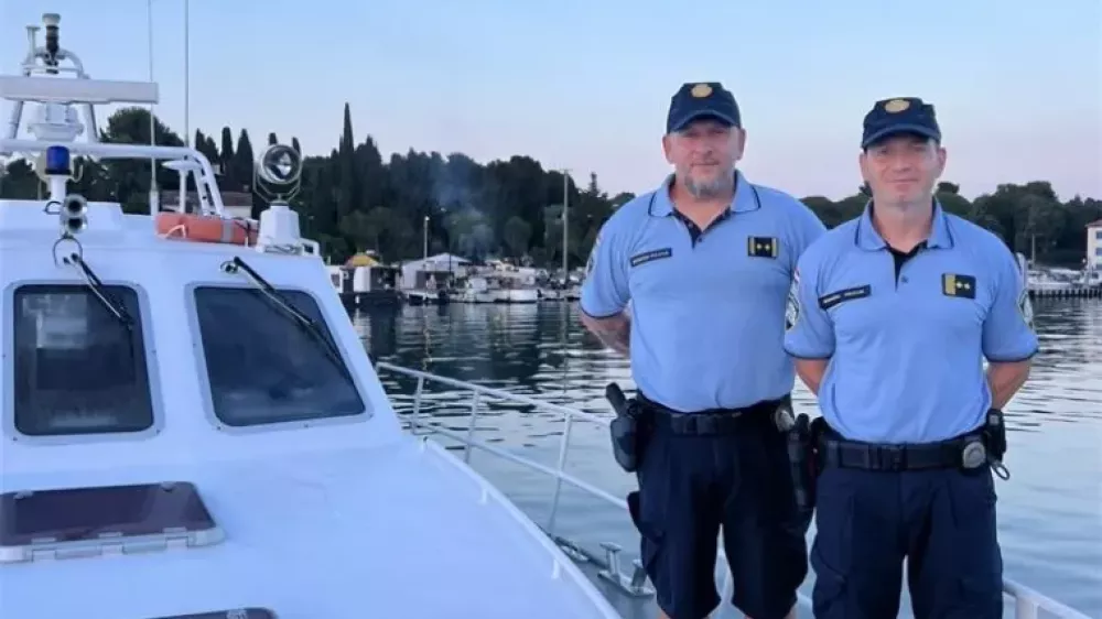 Mario i Dalibor; Pomorska policija