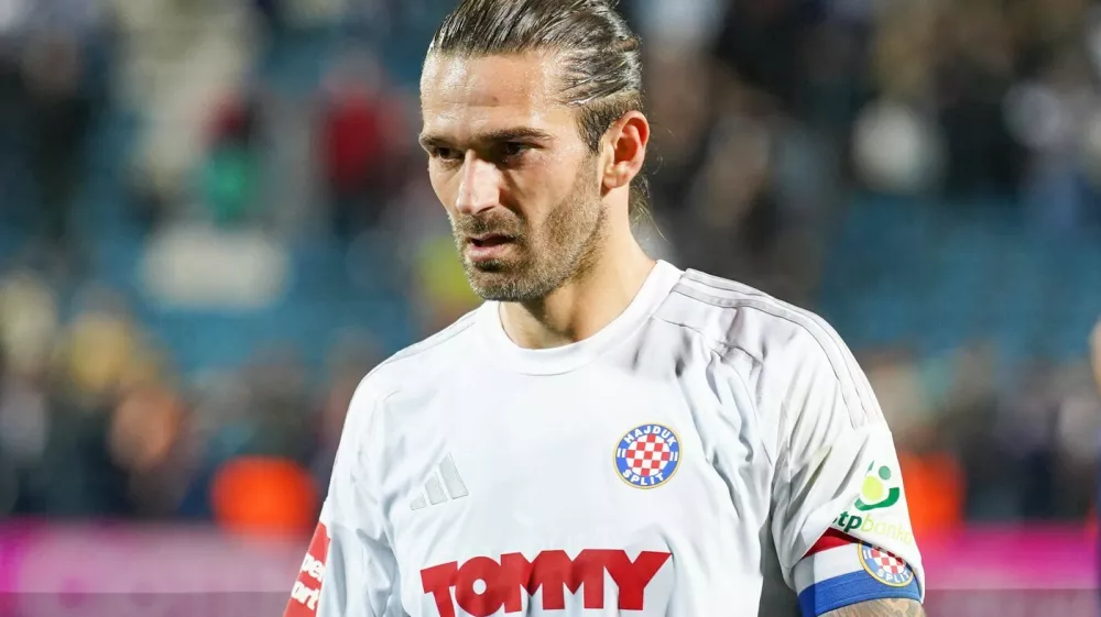 Kroatien: Fussball SuperSport 1. HNL - 18.04.2025, 30. Spieltag - NK Varazdin vs. HNK Hajduk Split - Stadion Varteks Varazdin, Kroatien Marko Livaja Hajduk Split *** Croatia Football SuperSport 1 HNL 18 04 2025, Matchday 30 NK Varazdin vs HNK Hajduk Split Stadion Varteks Varazdin, Croatia Marko Livaja Hajduk Split Copyright: xLukaxKolanovicx,Image: 989692151, License: Rights-managed, Restrictions:, Model Release: no