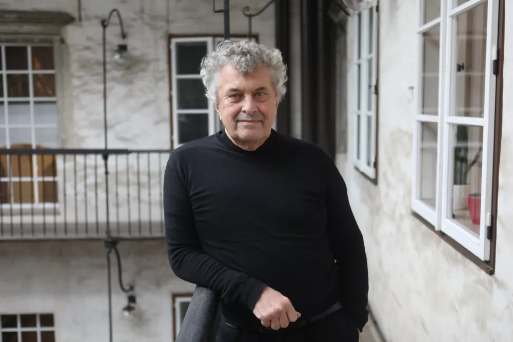 - 03.01.2022 - prof. Janez Koželj, arhitekt - ljubljanski podžupan za področje urbanizma, profesor za arhitekturo mesta in urbanistično planiranje na Fakulteti za arhitekturo in Biotehniki fakulteti v Ljubljani.//FOTO: Tomaž SkaleOPOMBA: DNEVNIKOV OBJEKTIV 2022 - 