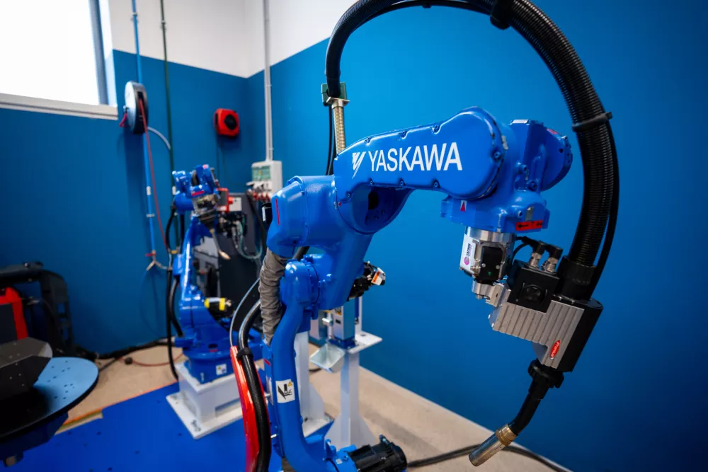 Kocevje, Yaskawa Ristro.Slovesnost ob odprtju Yaskawinega novega evropskega distribucijskega centra.