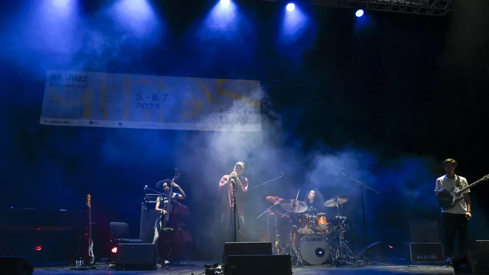 - 05.07.2023 &ndash; Križanke - 64. Jazz festival Ljubljana 2023 - otvoritev festivala s koncertom Alfa Mista in zasedbe Benjamina Clementina,   //FOTONik Erik Neubauer