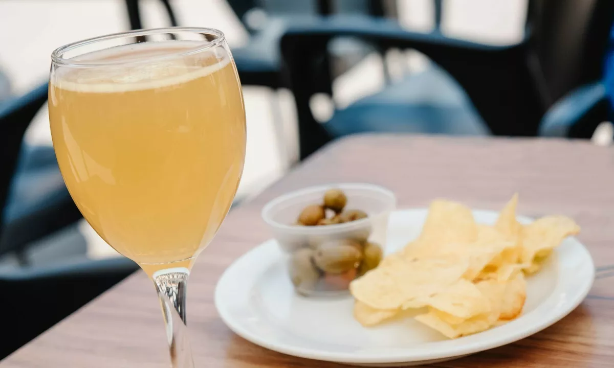 Pasti osvežitve: brezalkoholni radler pod drobnogledom strokovnjakov