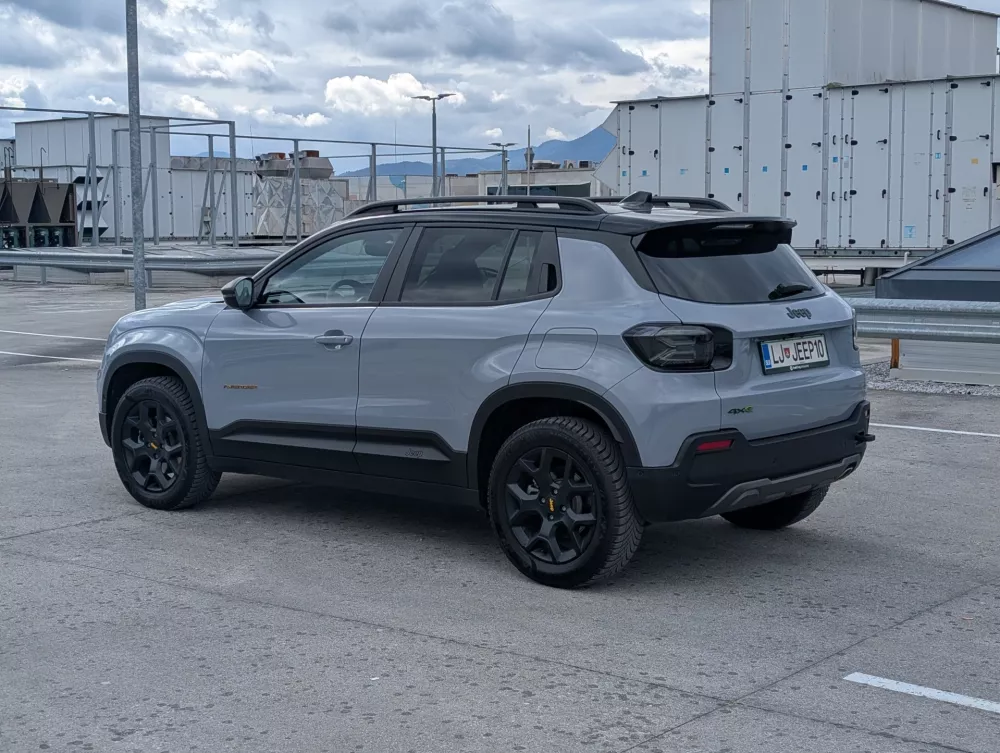 Jeep avenger 4xe the north face