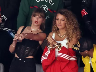 Football - NFL - Super Bowl LVIII - Kansas City Chiefs v San Francisco 49ers - Allegiant Stadium, Las Vegas, Nevada, United States - February 11, 2024 Recording artist Taylor Swift and actor Blake Lively are pictured in the stands before the game REUTERS/Mike Blake