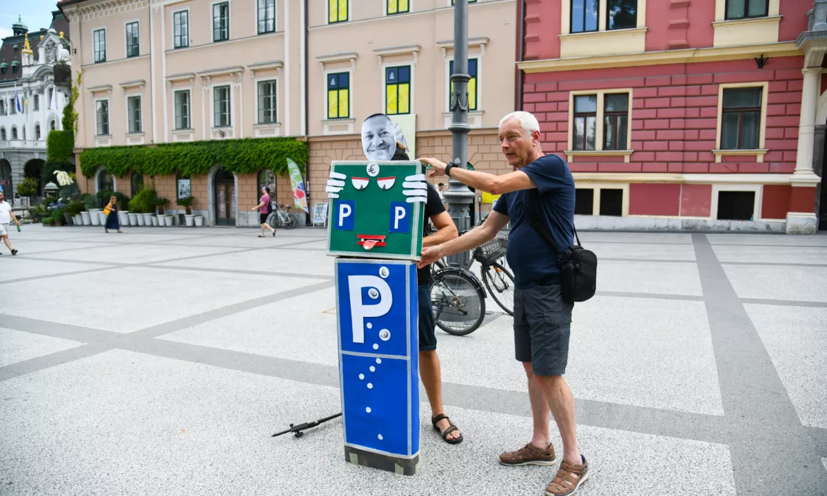 Začenja se predčasno glasovanje na referendumu o parkirnem odloku v Ljubljani