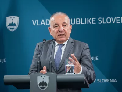 Državne milijarde pod okrilje Nacionalnega demografskega sklada