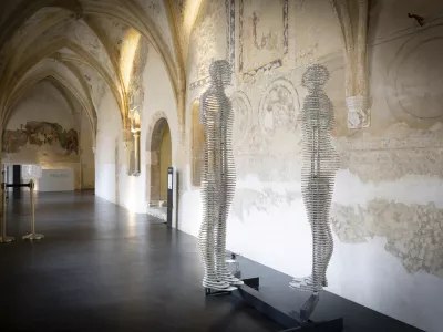 19. Art Stays 2021, Ptuj; Tamara Kvesitadze, Men and Woman, 2012; razstava Structure 02, Dominikanski samostan