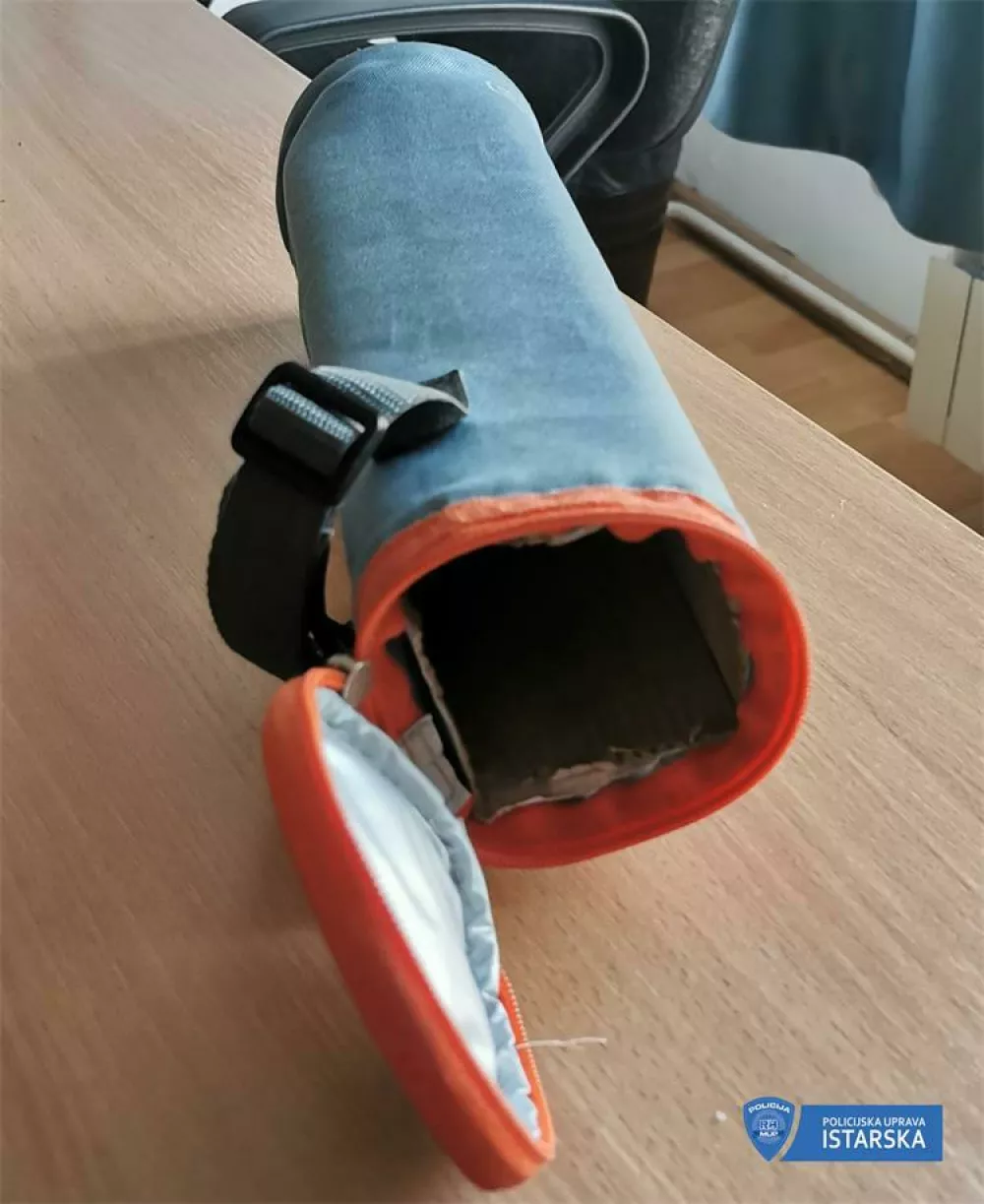 Mo&scaron;ki, ki je snemal gole otroke, je kamero skril v termovko. 