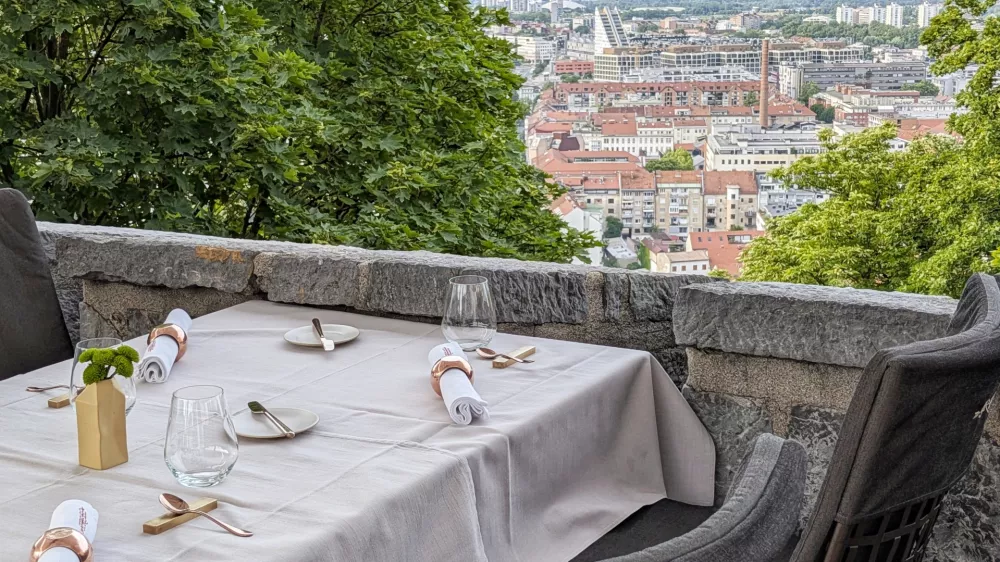 Terasa Strelca s pogledom na Ljubljano
