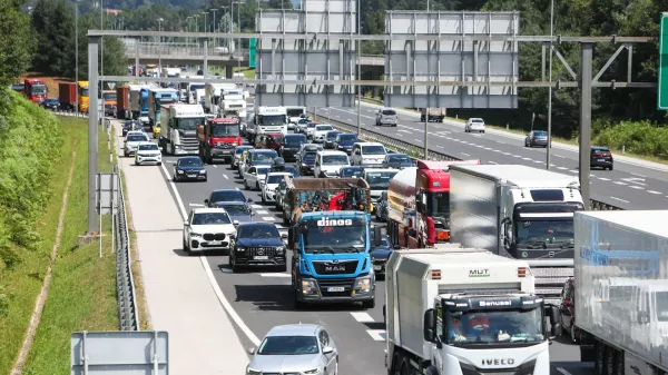 06.07.2026. Zastoj na zahodni obvoznici. Foto: Bojan Velikonja