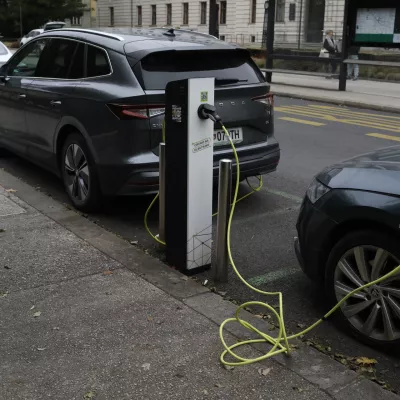 Prodaja električnih avtomobilov v Sloveniji raste dvakrat hitreje kot v Evropi