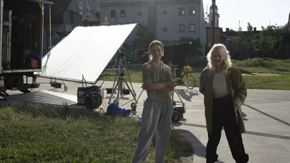 Azra, Polona Juh, film, snemanje