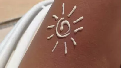 Posnetek enega od sončnih tatujev s spleta / Foto: Tiktok