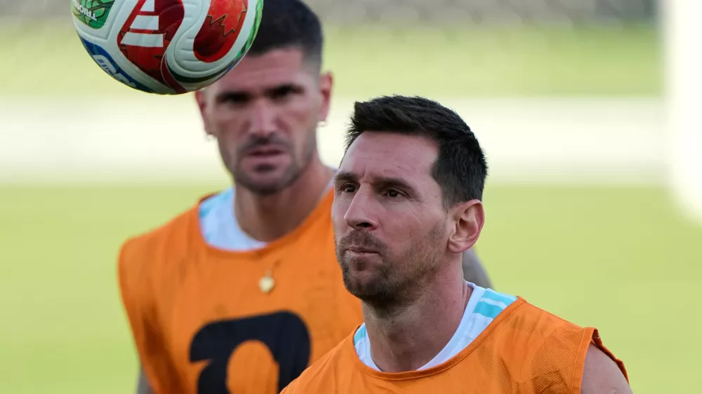 Argentina's Lionel Messi trains for the World Cup soccer tournament Friday, July 10, 2026, in Kansas City, Kan. (AP Photo/Charlie Riedel)